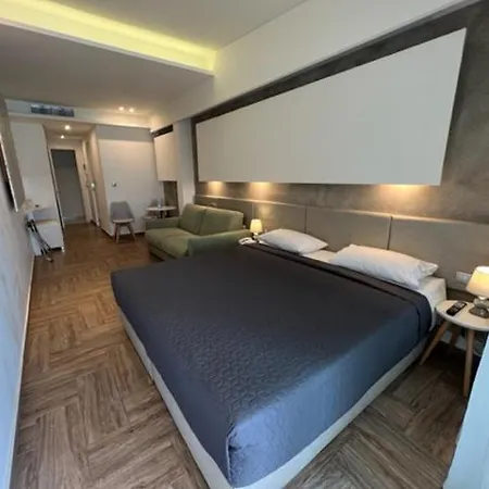 Porto Palio Hotel Palaiontsiflikion